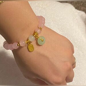 ✨ Rose Quartz Beaded Bracelet w/ Lucky Jade & Gold Charms ✨